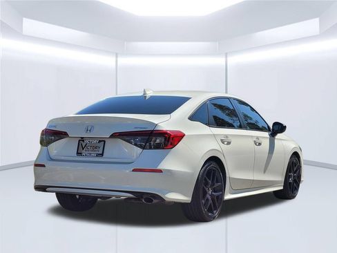 Used 2023 Honda Civic Sport image 4