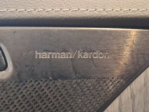 Certified 2023 Volvo XC90 B6 Ultimate w/ Protection Package Premier image 25