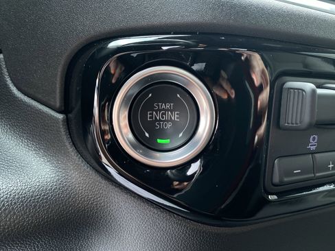 New 2025 GMC Sierra 1500 Elevation image 41