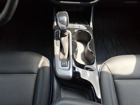 Used 2025 Buick Envista Sport Touring w/ Convenience I Package FWD image 23