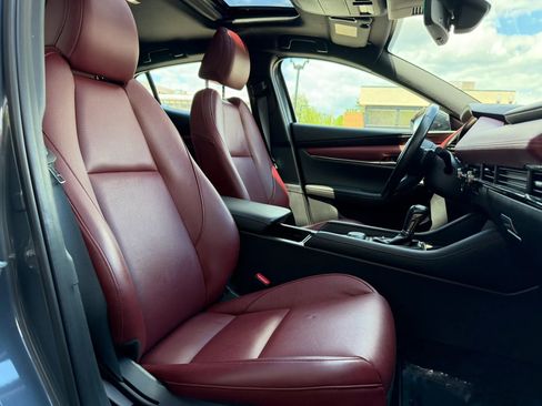 Used 2022 MAZDA MAZDA3 s image 13