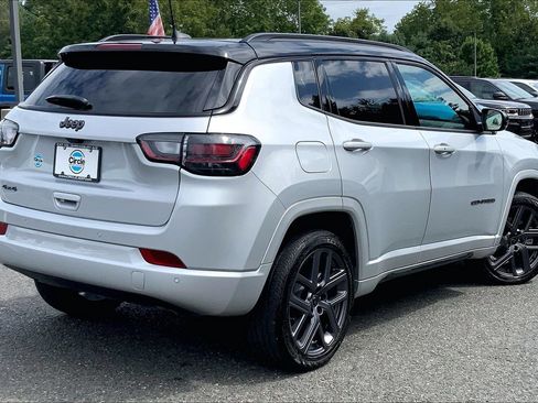 Certified 2025 Jeep Compass Limited w/ High Altitude Package AWD/4WD image 11