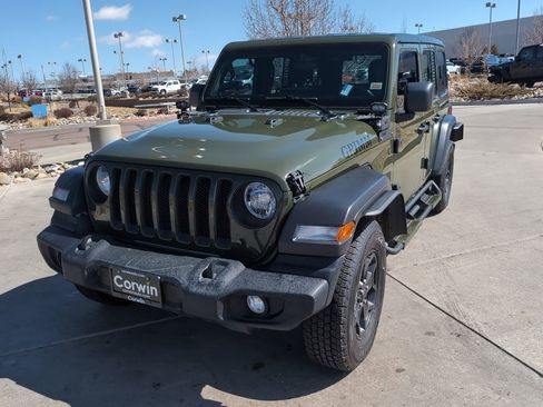 Used 2022 Jeep Wrangler Unlimited Sport AWD/4WD image 3