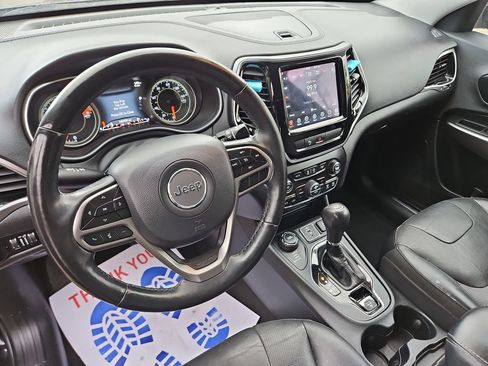 Used 2019 Jeep Cherokee Limited AWD/4WD image 12