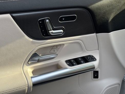 Certified 2023 Mercedes-Benz GLA 250 4MATIC image 21