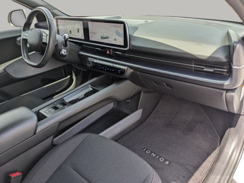 Used 2023 Hyundai Ioniq 6 SE RWD image 12