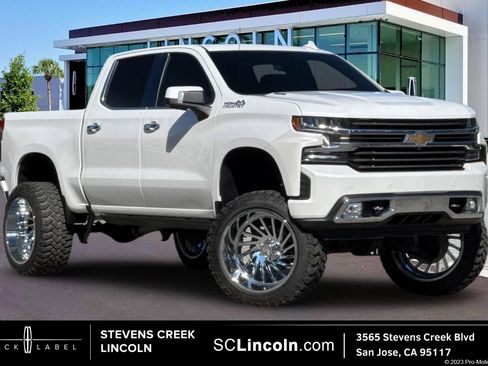 Used 2021 Chevrolet Silverado 1500 High Country w/ Technology Package AWD/4WD image 1