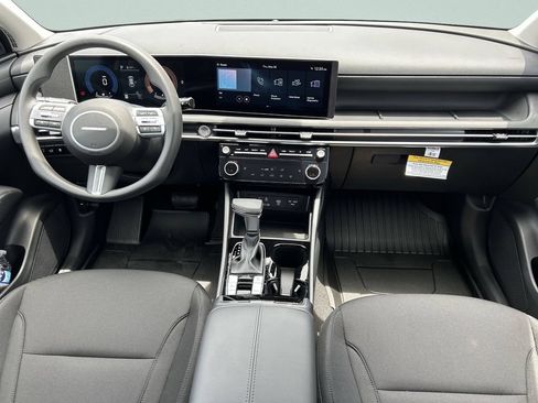 Used 2026 Hyundai Tucson SEL FWD image 16