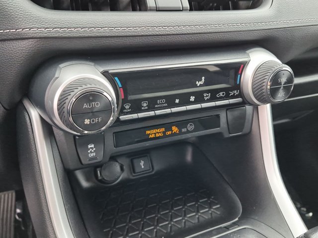 Certified 2021 Toyota RAV4 XLE AWD/4WD image 13