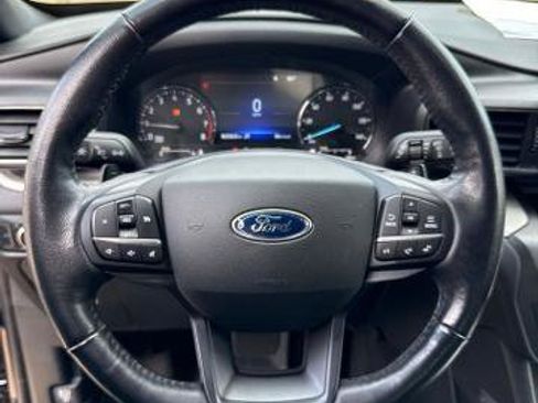 Certified 2020 Ford Explorer XLT w/ Equipment Group 202A AWD/4WD image 23