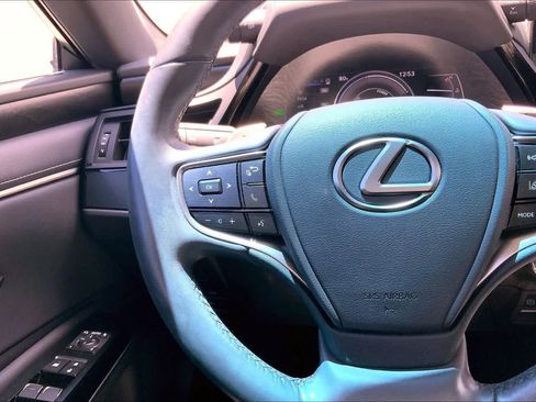 Used 2023 Lexus ES 300h w/ Premium Package FWD image 24