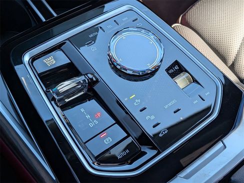 New 2025 BMW 740i 740i image 33