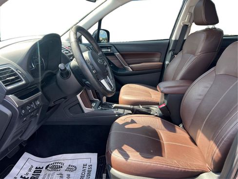Used 2017 Subaru Forester 2.5i Touring AWD/4WD image 10