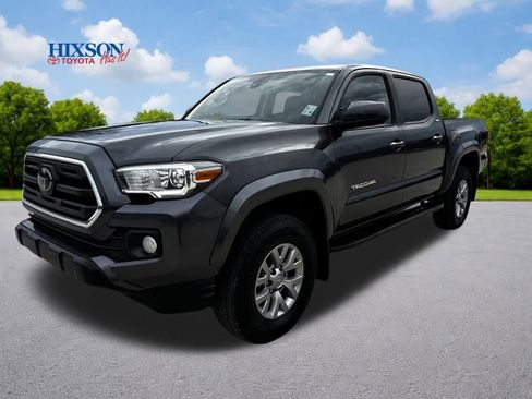 Used 2018 Toyota Tacoma SR5 image 3