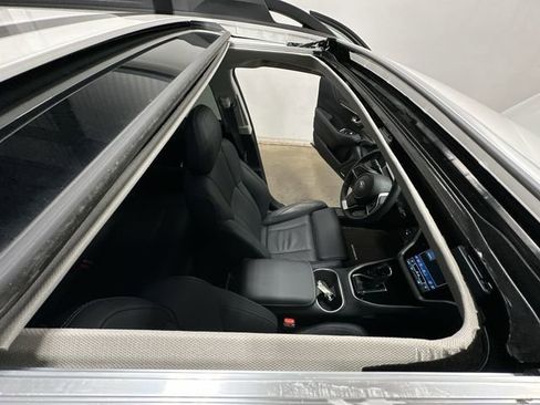 Used 2025 Subaru Outback Limited image 6