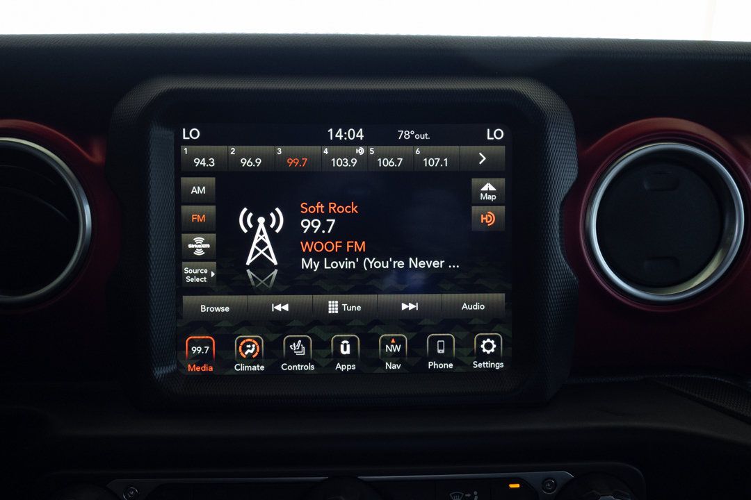 Used 2023 Jeep Gladiator Rubicon w/ LED Lighting Group AWD/4WD image 19