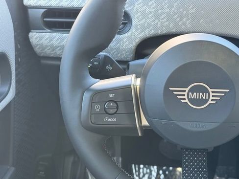 New 2026 MINI Cooper 4-Door Hardtop FWD image 22