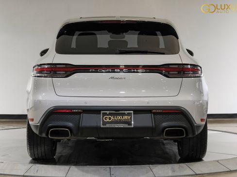 Used 2023 Porsche Macan Turbo image 9