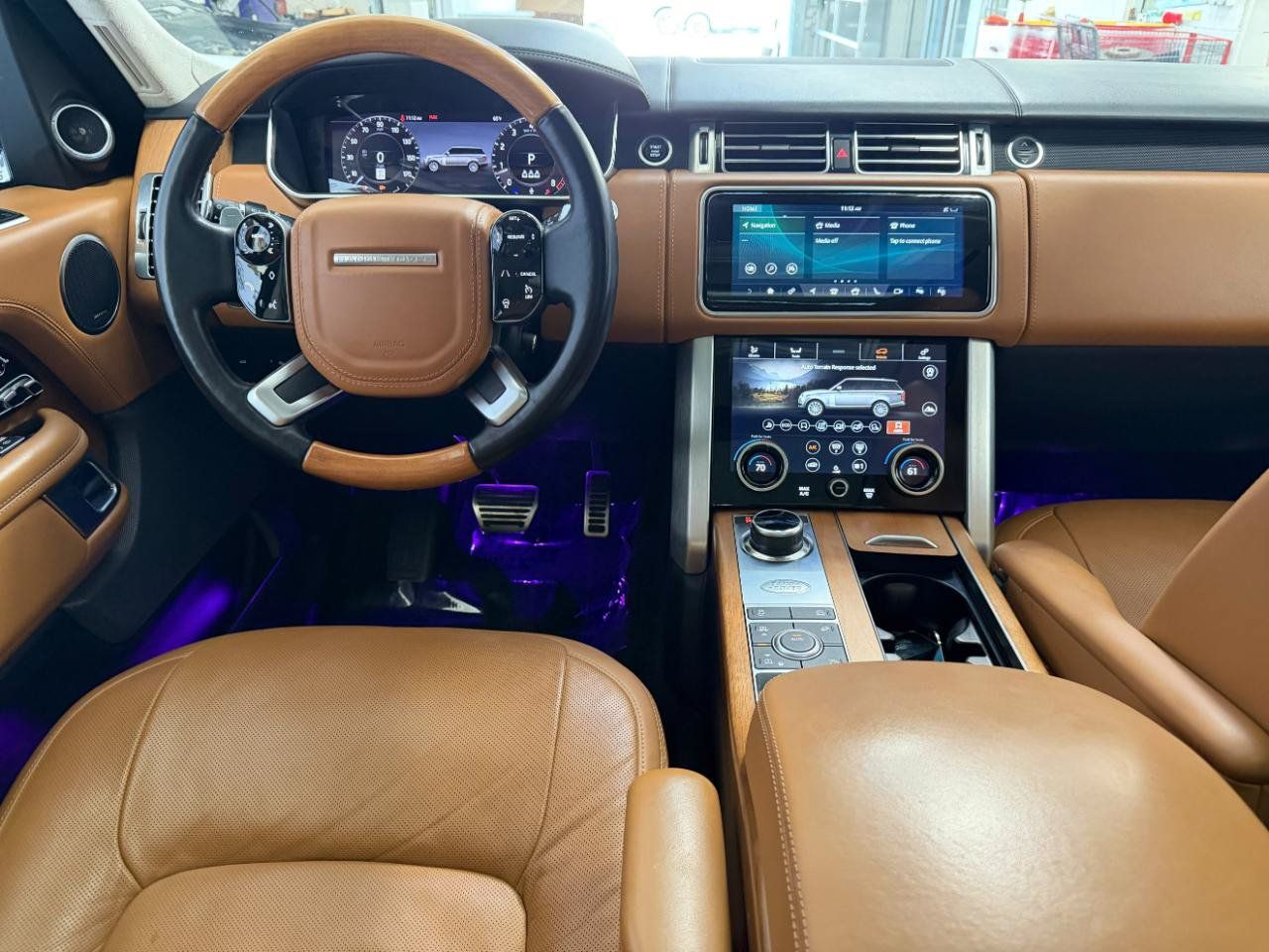 Used 2020 Land Rover Range Rover Long Wheelbase Autobiography AWD/4WD image 28