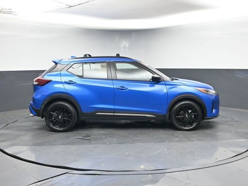 Used 2024 Nissan Kicks SR w/ Exterior Package image 6