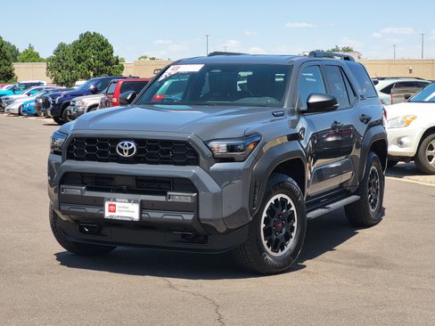 Certified 2025 Toyota 4Runner TRD Off-Road AWD/4WD image 2