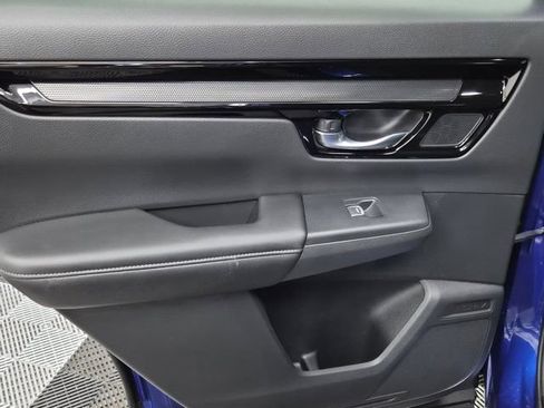 Certified 2025 Honda CR-V EX-L image 17