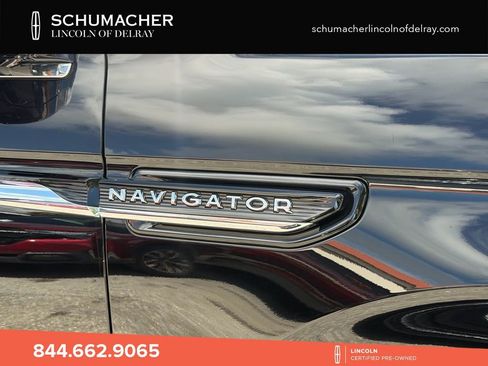 Certified 2024 Lincoln Navigator Black Label AWD/4WD image 10