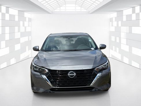 Used 2025 Nissan Sentra SV w/ Trunk Package FWD image 2
