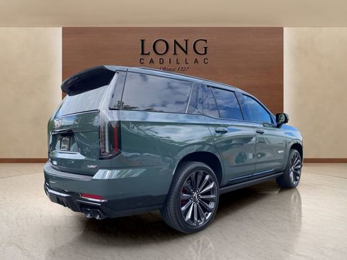 Used 2026 Cadillac Escalade V AWD/4WD image 5