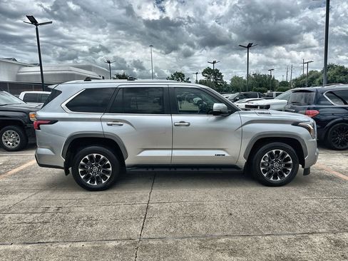 Used 2024 Toyota Sequoia Limited AWD/4WD image 10