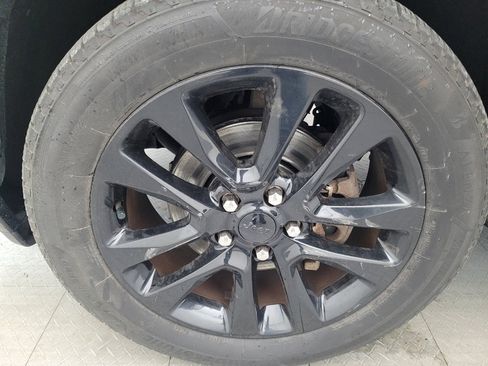 Used 2019 Jeep Grand Cherokee Altitude RWD image 31