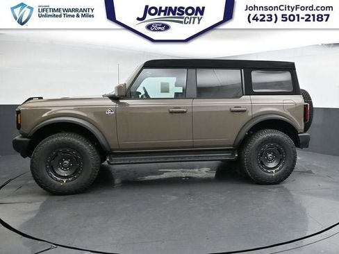 New 2025 Ford Bronco Outer Banks w/ Sasquatch Package image 7