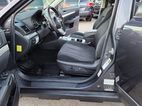 Used 2011 Subaru Outback 2.5i Premium w/ All-Weather Pkg image 25