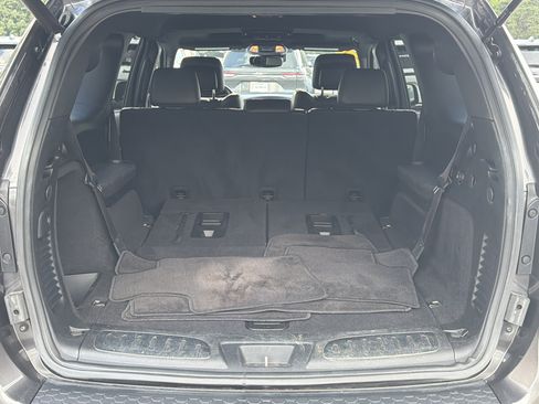 Used 2019 Dodge Durango R/T w/ Technology Group AWD/4WD image 18