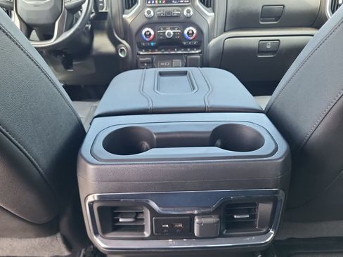 Used 2022 GMC Sierra 2500 AT4 w/ AT4 Premium Plus Package AWD/4WD image 21