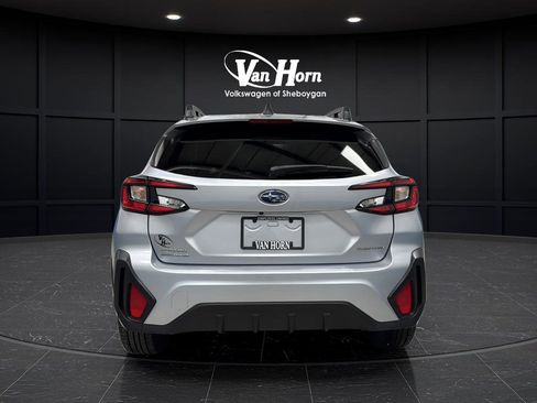 Used 2024 Subaru Crosstrek 2.0i Premium AWD/4WD image 4