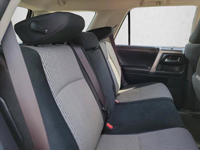 Used 2017 Toyota 4Runner SR5 AWD/4WD image 16