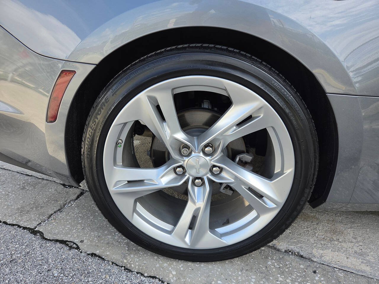 Used 2021 Chevrolet Camaro LT RWD image 16