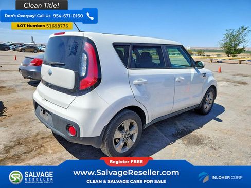 Used 2017 Kia Soul w/ Convenience Package FWD image 4