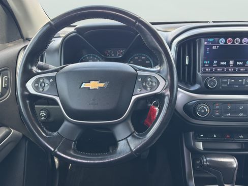 Used 2017 Chevrolet Colorado LT w/ LT Convenience Package RWD image 17