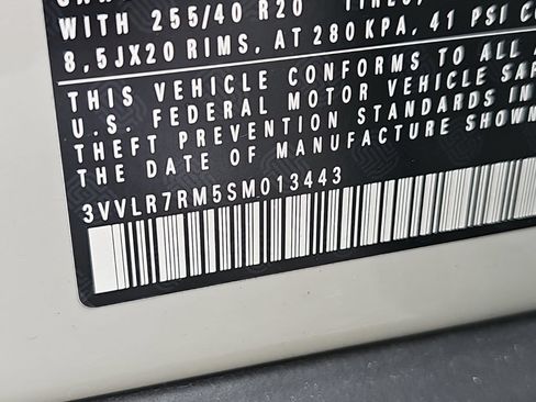 Used 2025 Volkswagen Tiguan SEL R-Line AWD/4WD image 19