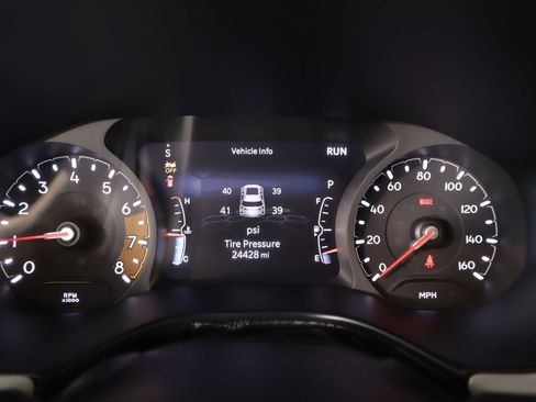 Used 2025 Jeep Compass Limited image 4