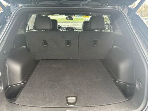 Used 2022 Chevrolet Blazer RS w/ Enhanced Convenience Package image 9