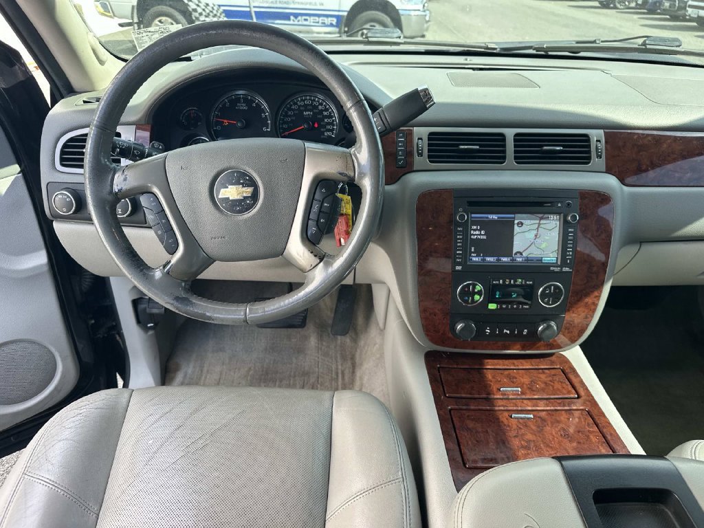 Used 2014 Chevrolet Tahoe LTZ AWD/4WD image 18