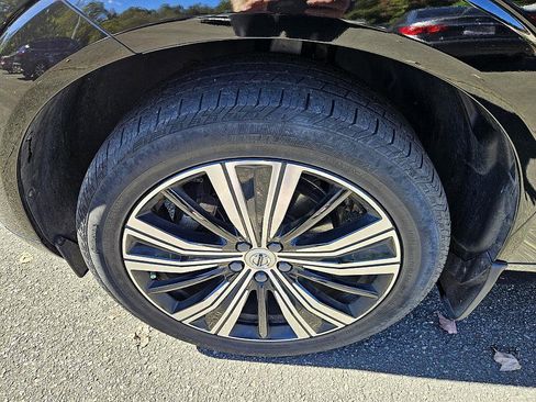 Used 2022 Volvo XC60 B5 Inscription w/ Advanced Package image 19