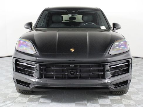 Certified 2025 Porsche Cayenne S AWD/4WD image 10