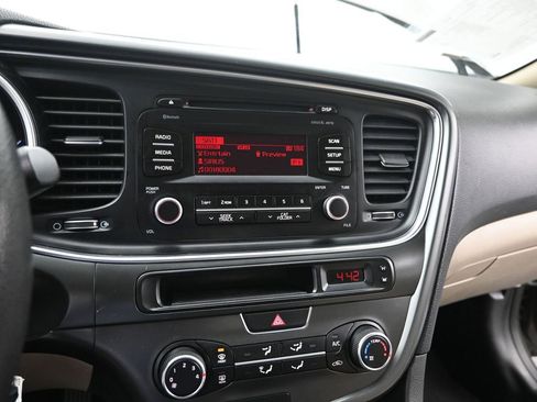 Used 2015 Kia Optima LX image 34