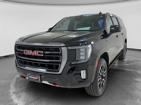 Used 2024 GMC Yukon XL AT4 w/ AT4 Premium Package AWD/4WD image 7