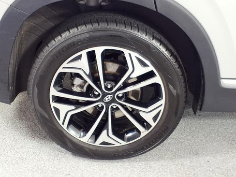 Used 2019 Hyundai Santa Fe Limited FWD image 6