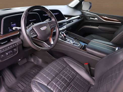 Used 2022 Cadillac Escalade Sport Platinum AWD/4WD image 10